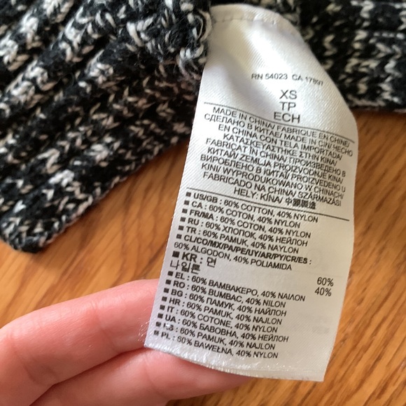 Banana Republic Cozy Turtleneck Sweater - Picture 7 of 7